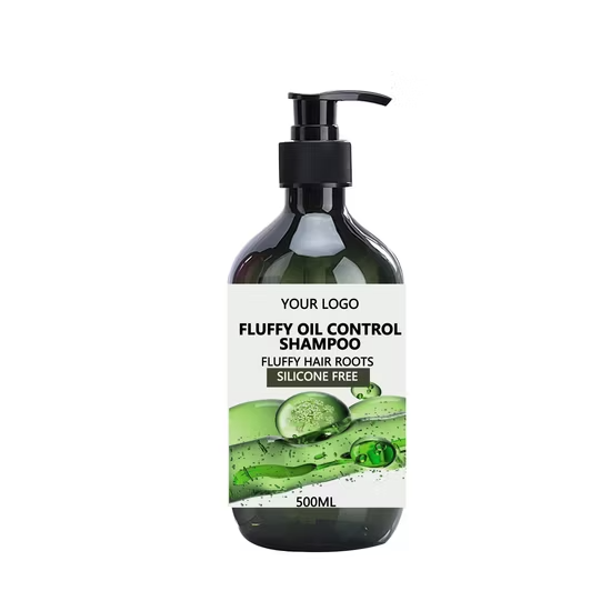Dầu gội làm dày và kiểm soát dầu, giúp chân tóc bồng bềnh và không chứa silicon