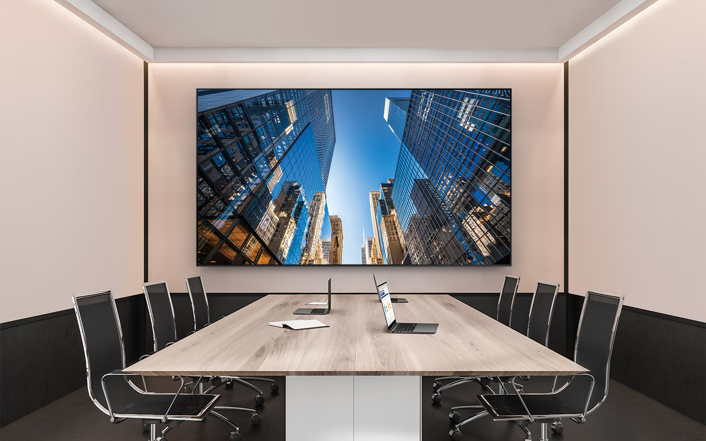 Màn Hình 98 Inch UHD Signage QE98C